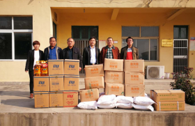 歡度重陽節(jié)，愛心獻夕陽